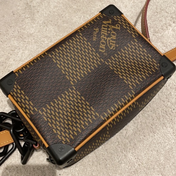Lv bag - Picture 4 of 5